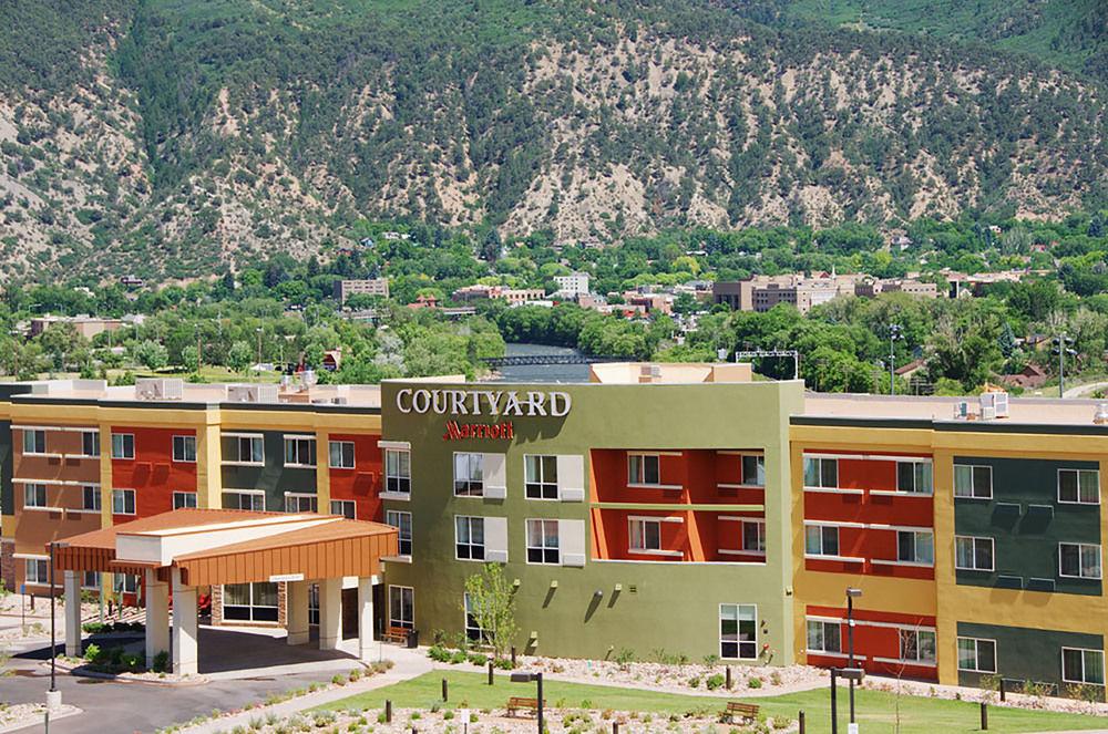 Courtyard By Marriott Glenwood Springs Hotel Exterior photo